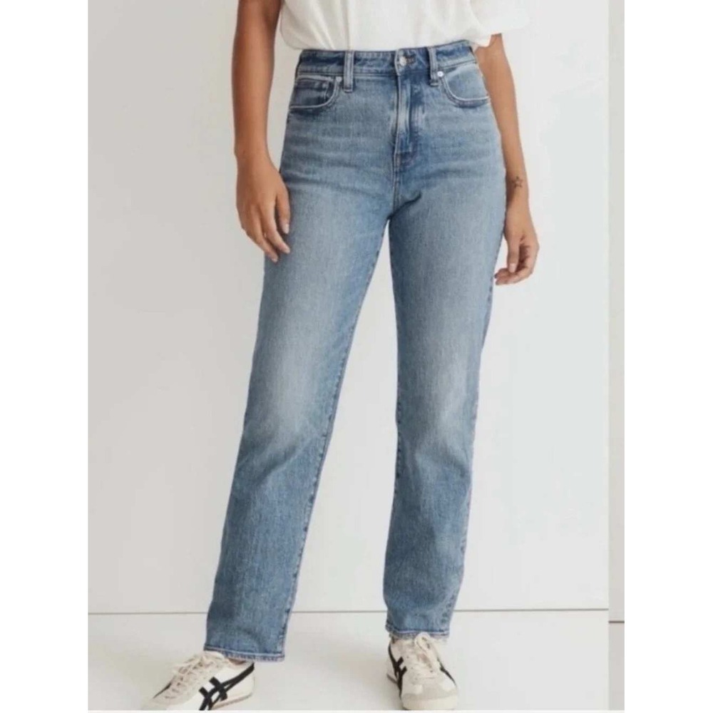 Madewell Curvy 90's Straight Jeans Light Wash Blue Denim Size 29 Hi-Rise #P2